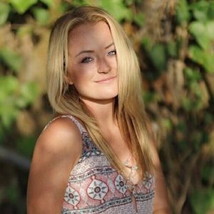 Meet your Posher, Hailey